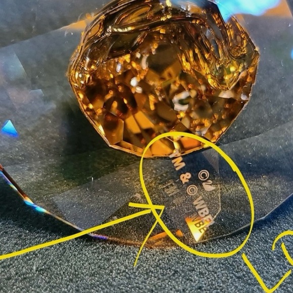 NEW Retired Swarovski Crystal 2021, HARRY POTTER Hogwarts Sorting Hat - Picture 5 of 9